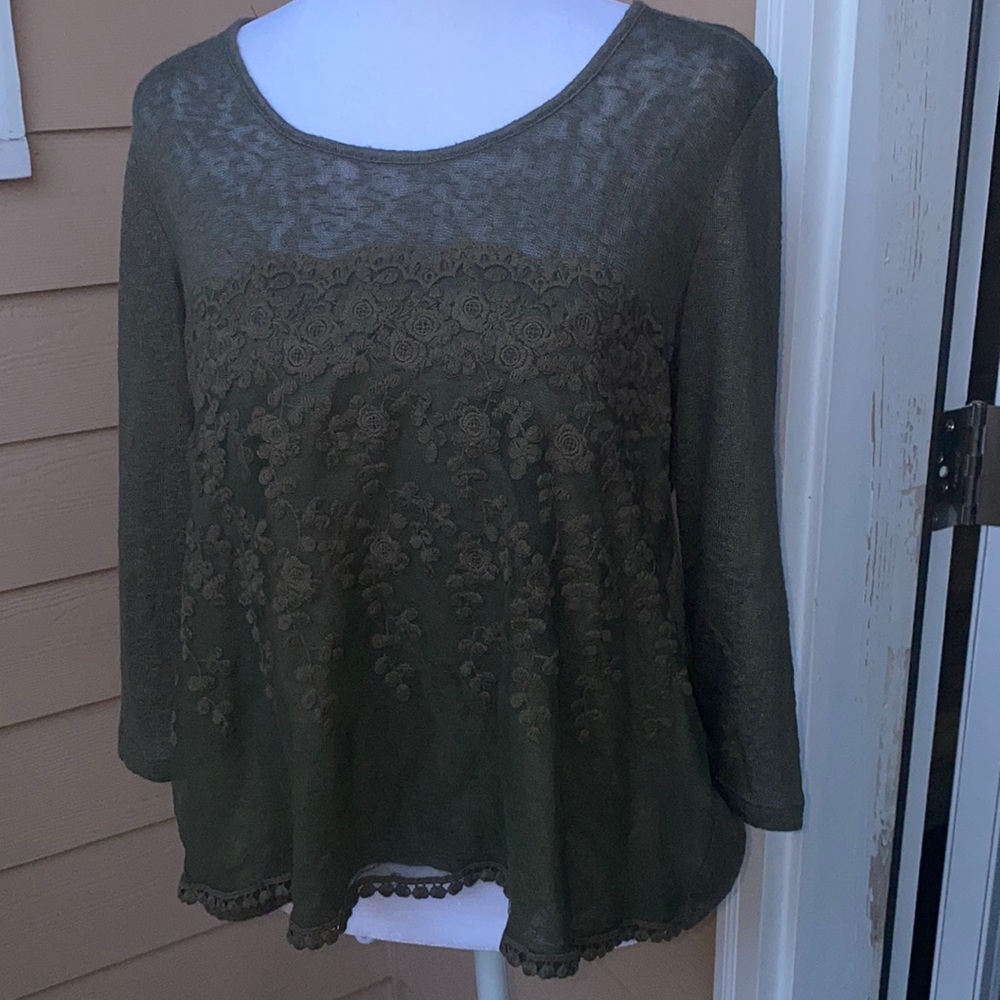 BNWT Women’s shirt